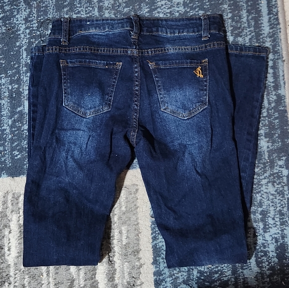 VIP Jeans - Picture 2 of 3